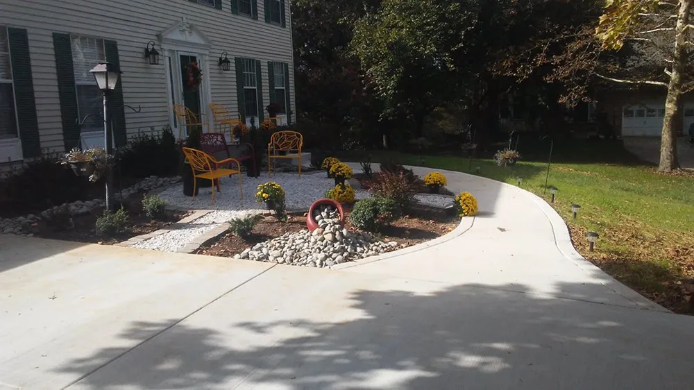 Affordable landscaping services with custom design across Glen Burnie, MD - B&B Construction and Landscaping