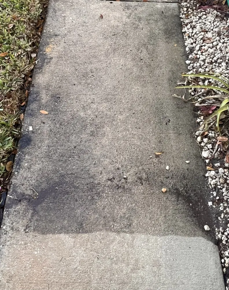 Custom garden landscaping in Satellite beach, FL by BB Dubs