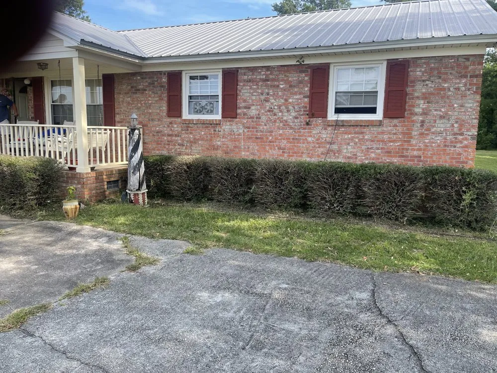 Local yard cleanup service experts serving Florence, SC - B&B Groundworks