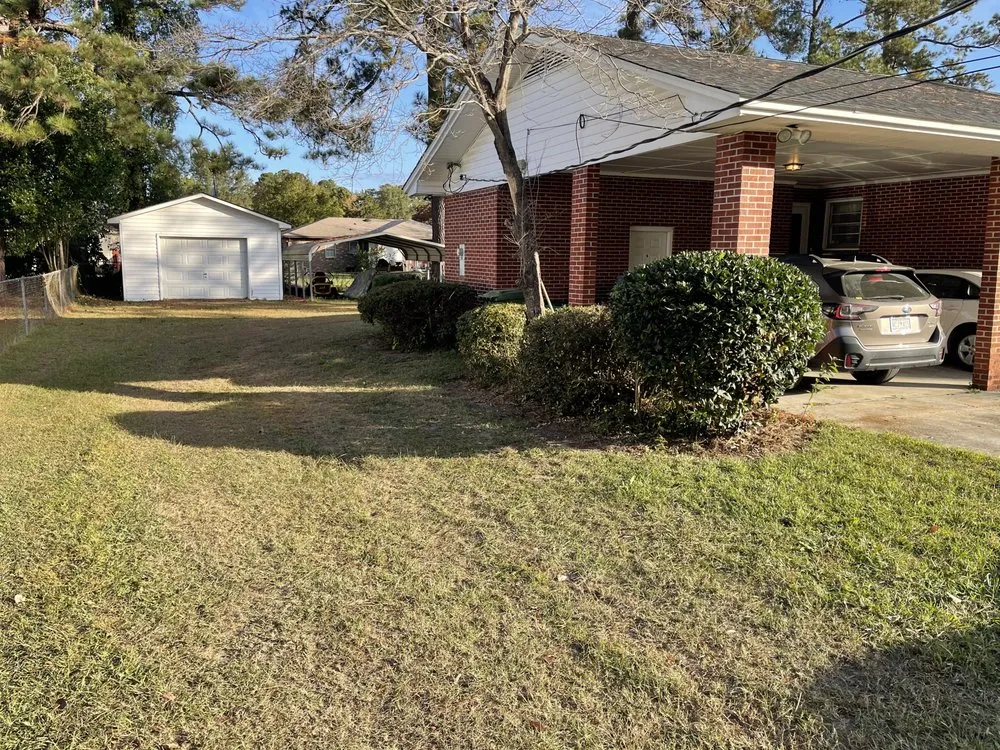 Affordable lawn mowing service in Florence, SC - B&B Groundworks