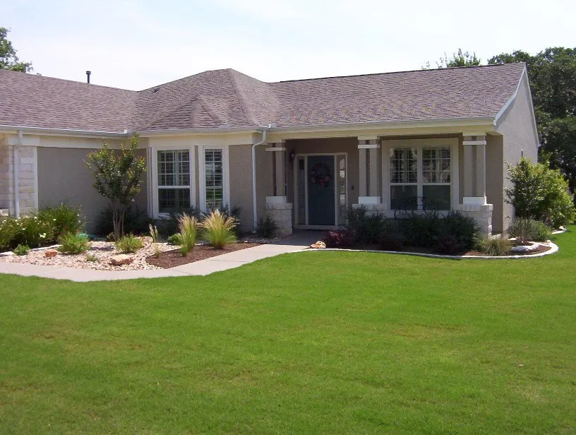 Affordable yard cleanup service for beautiful yards across Georgetown, TX - B&B Landscaping and Masonry