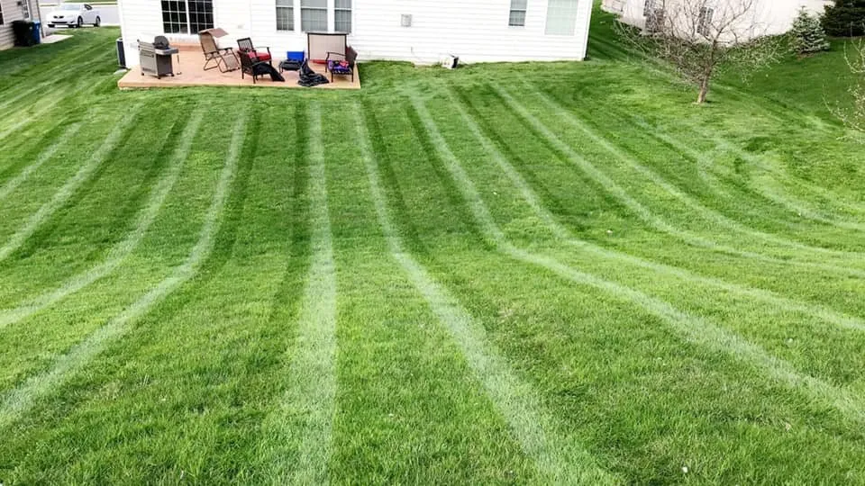 Custom yard cleanup service in Hummelstown, PA by BB Landscaping