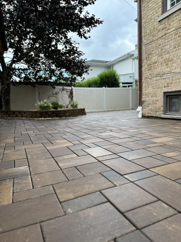 Affordable landscaping services for residential properties across Oak Park, IL - B&B Landscaping Services