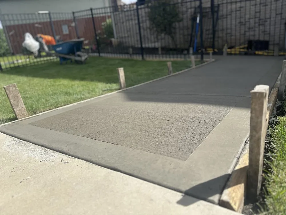 Expert yard cleanup service in Oak Park, IL by B&B Landscaping Services