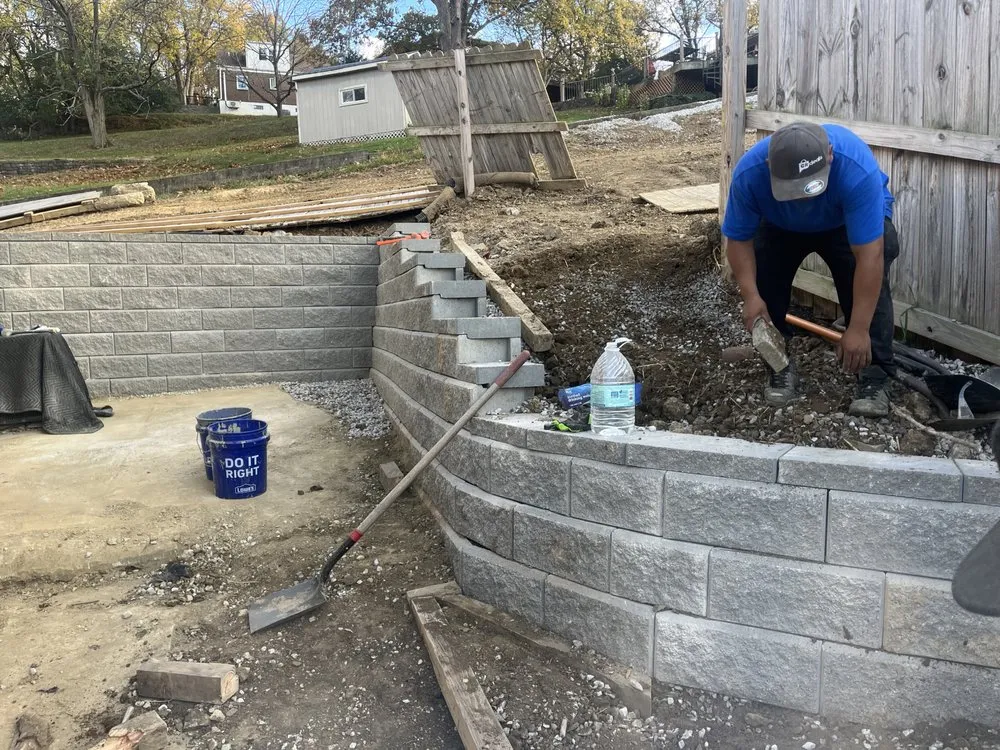 Top-rated outdoor landscaping in Cincinnati, OH by B&B Lawn & Landscaping