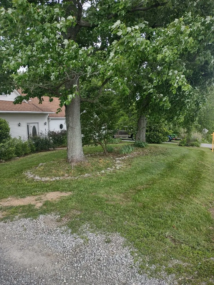 Trusted residential landscaping in Fairfield, IL - B&B Lawn Care & Auto Detail