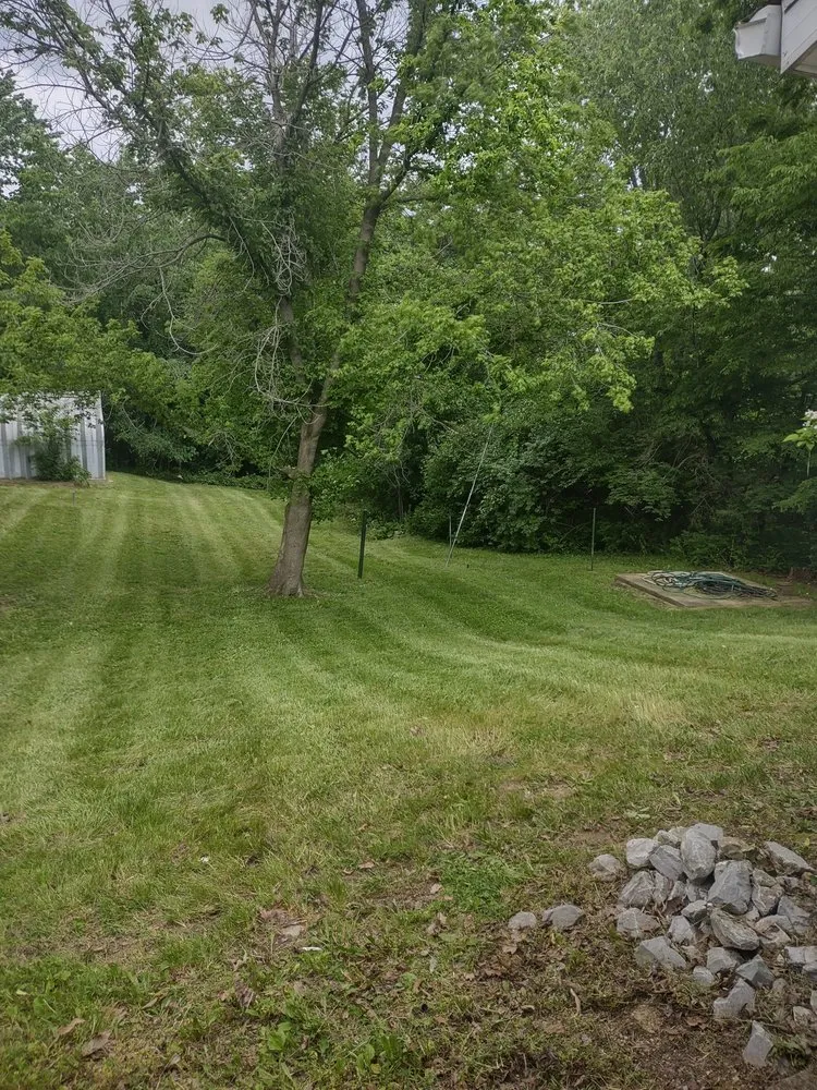 Trusted landscaping services experts serving Fairfield, IL - B&B Lawn Care & Auto Detail