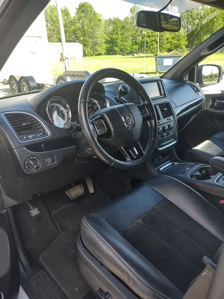 Reliable outdoor landscaping in Fairfield, IL by B&B Lawn Care & Auto Detail