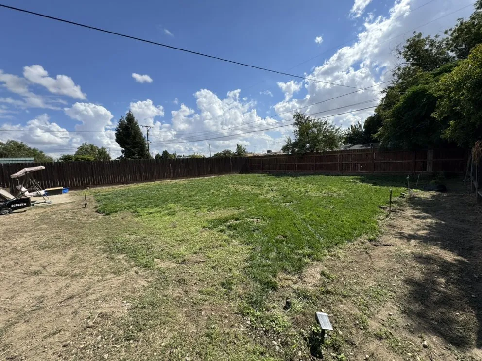 Expert lawn care service experts serving Visalia, CA - B&B Lawn Care & Hauling