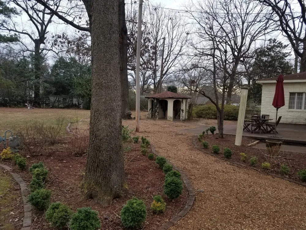 Expert garden landscaping experts serving Lexington, AL - B&B Lawn Care & Land Maintenance