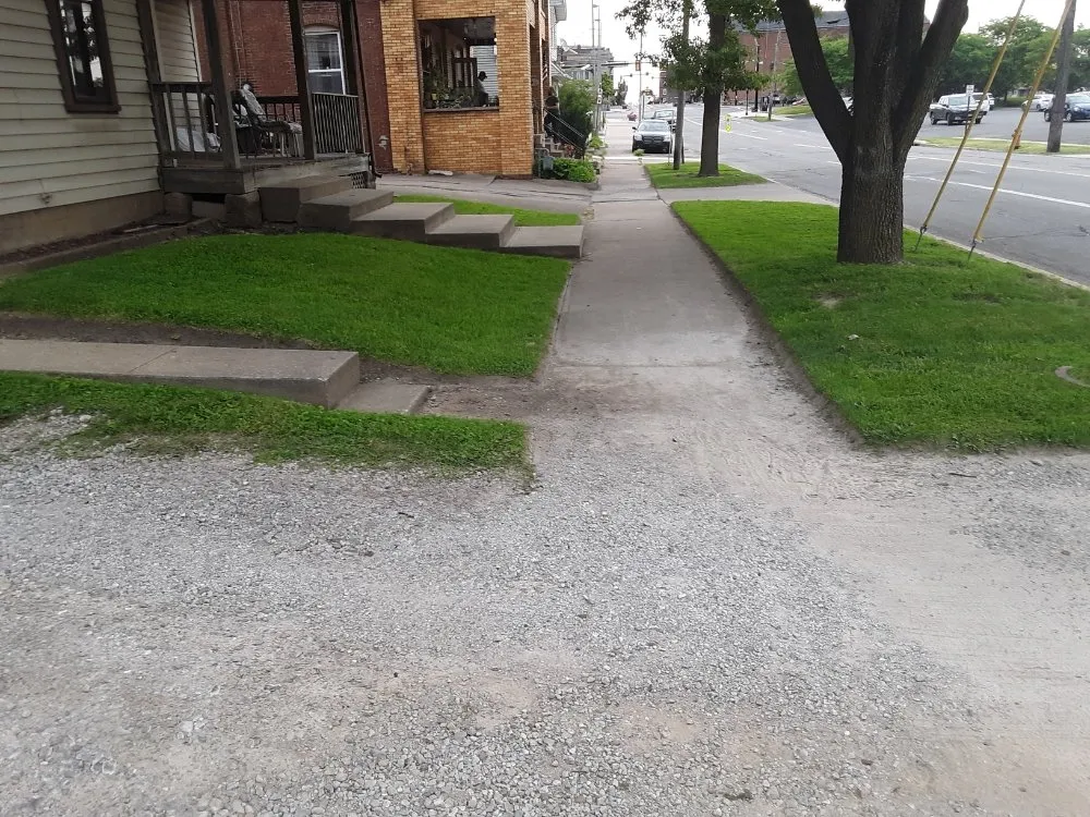 Professional garden landscaping in Ashland, OH - BB Lawn Care