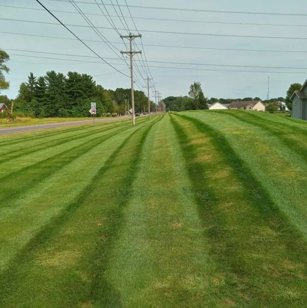 Affordable lawn mowing service for residential properties in Malden, MO by B&B Lawn Care
