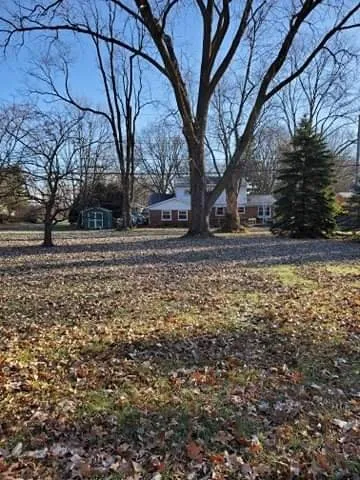 Professional lawn mowing service for beautiful yards across Eastpointe, MI - B+B Lawnscape