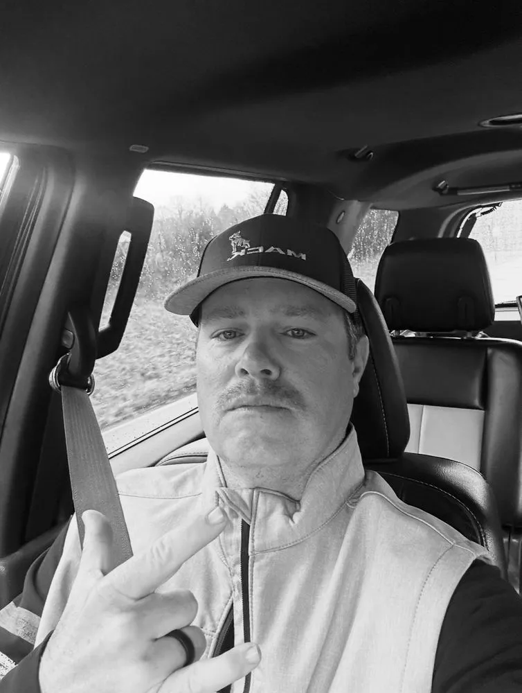 Professional residential landscaping in Eagleville, TN by BB Lewis