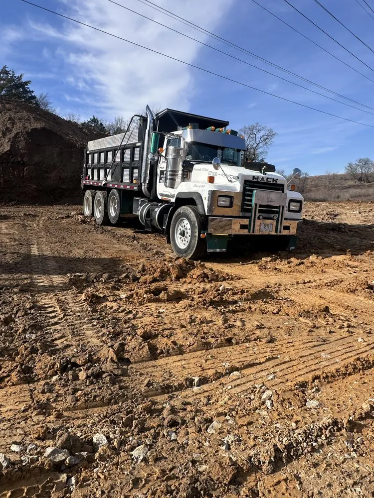 Local landscape design experts serving Eagleville, TN - BB Lewis