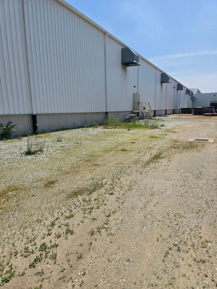 Local yard maintenance near you in Tiffin, OH by B&B Property Preservations