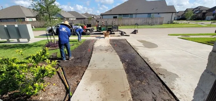 Expert landscaping services experts serving Houston, TX - B&B Turf Pros