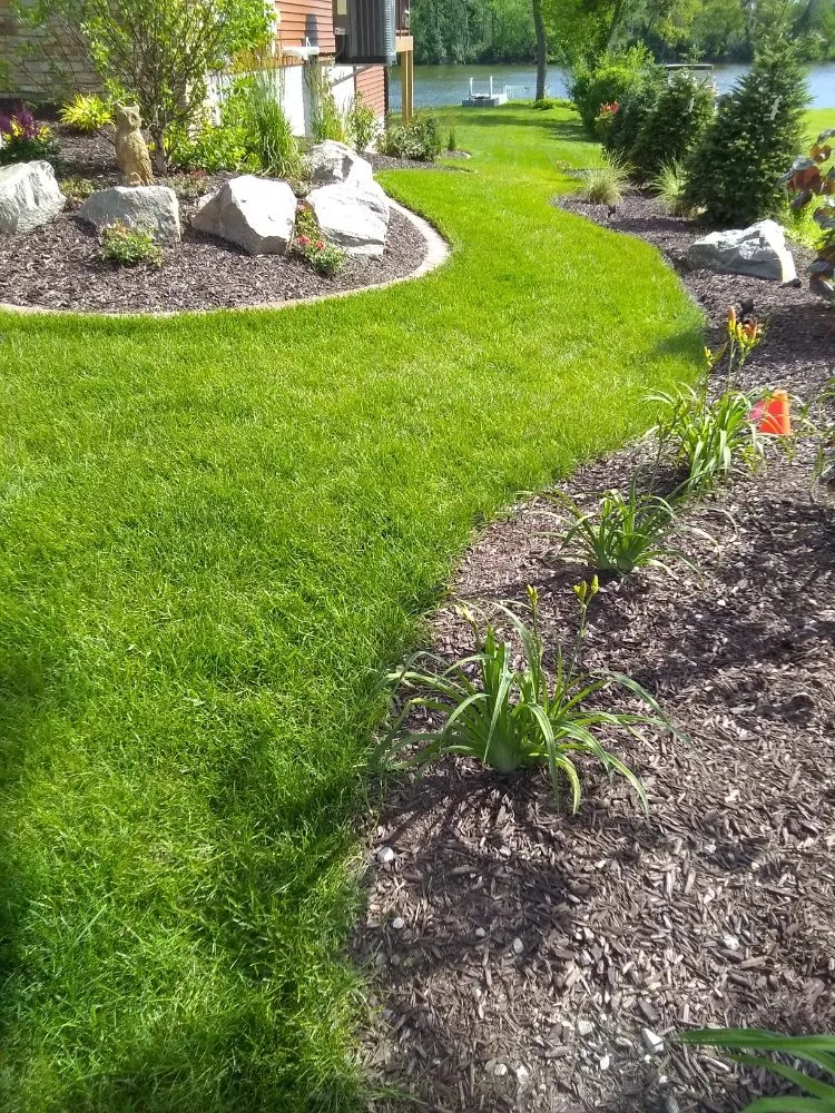 Reliable outdoor landscaping experts serving Rock Island, IL - BBN Lawn Service
