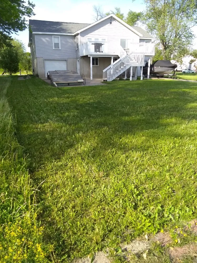 Expert yard cleanup service for homes across Rock Island, IL - BBN Lawn Service