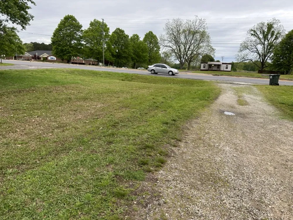 Reliable residential landscaping experts serving Crawford, GA - BB’S landscaping