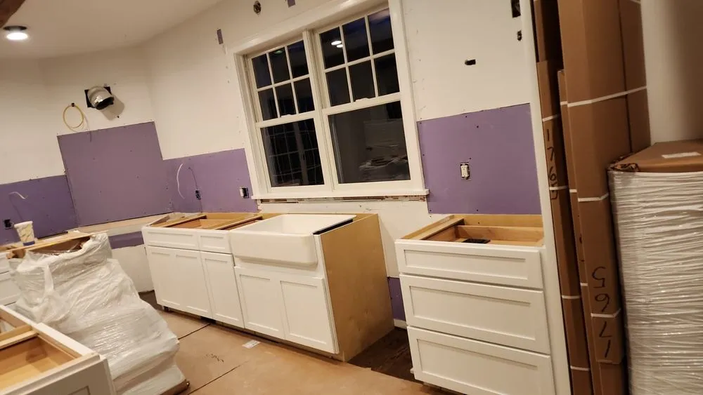 Reliable lawn mowing service in East Hampton, NY by B&C Carpentry & Landscaping