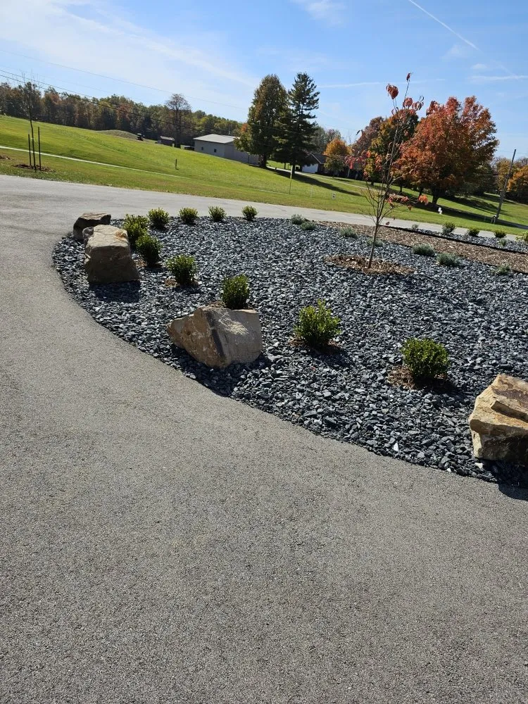 Affordable garden landscaping in Corydon, IN by BC Paradise