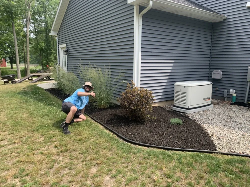 Custom landscape design for homes in Chesaning, MI by B.C.Details