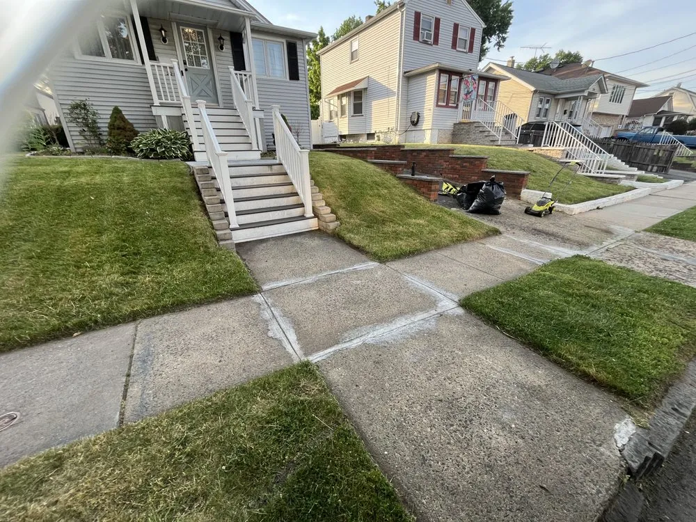 Custom lawn care service in Newark, NJ - Bcsonj