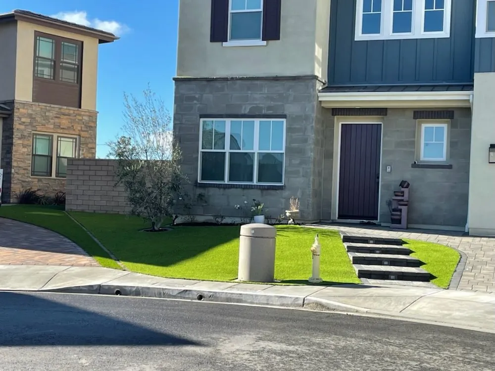 Expert lawn care service for year-round maintenance across Oxnard, CA - B&D Landscaping