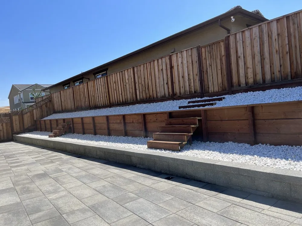 Reliable garden landscaping for beautiful yards in Antioch, CA by BDC Landscape