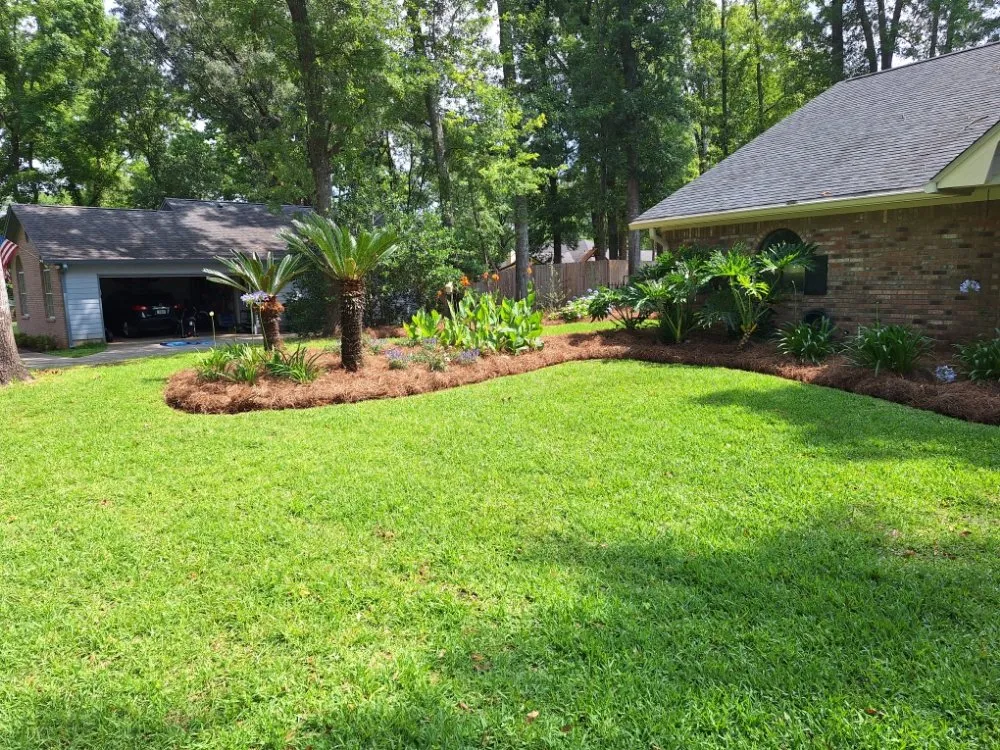 Local lawn care service in Quincy, FL by BdL Lawn Services