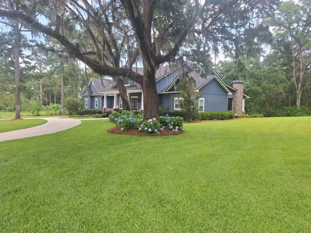 Affordable yard cleanup service experts serving Quincy, FL - BdL Lawn Services