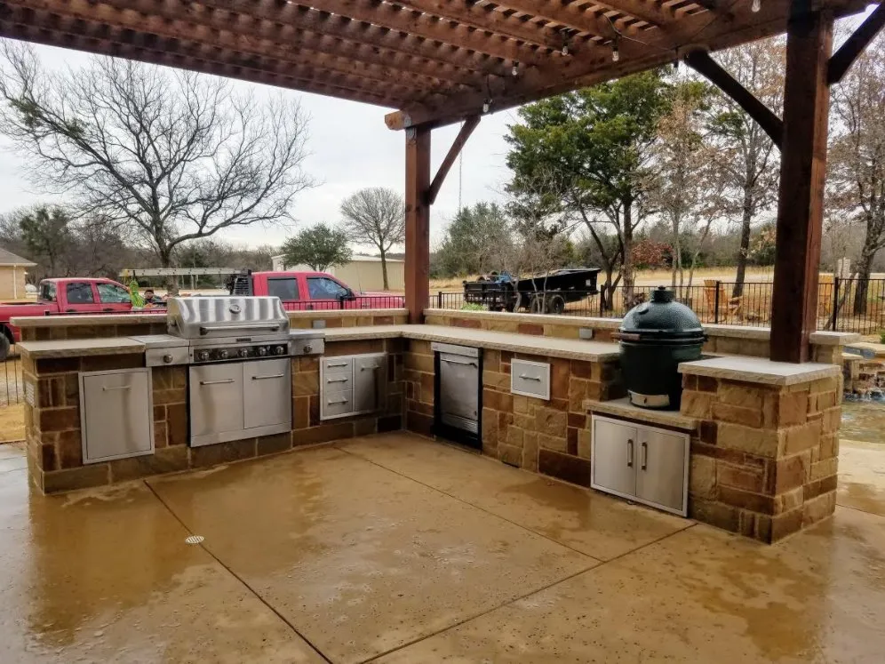 Top-rated yard cleanup service for year-round maintenance across Cross Roads, TX - Be Green Texas Lawn Care