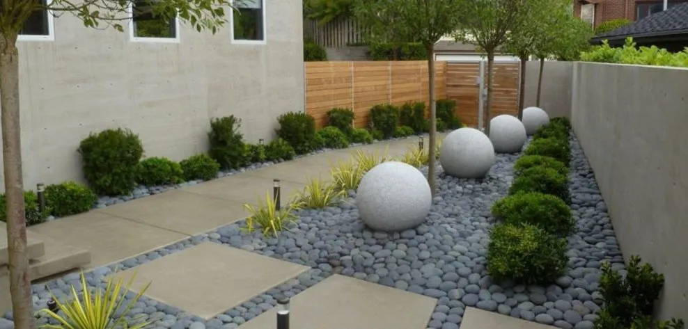 Top-rated lawn care service experts serving Brentwood, NY - B.E. Landscape Designer & Specialist Services