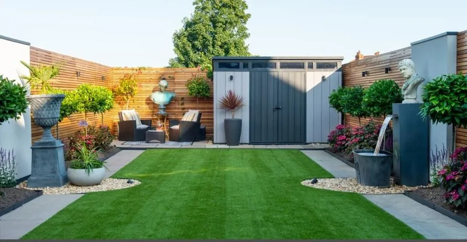 Custom yard cleanup service for year-round maintenance across Brentwood, NY - B.E. Landscape Designer & Specialist Services