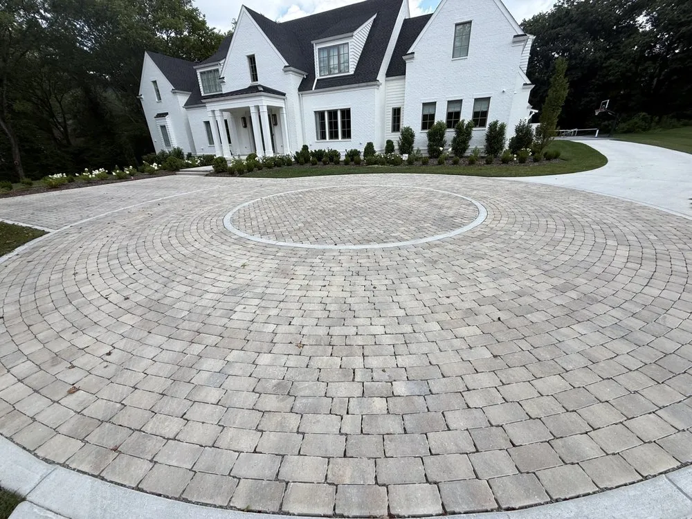 Top-rated outdoor landscaping experts serving Kingston Springs, TN - B&E Landscape Solutions