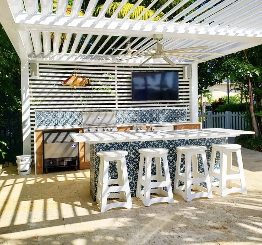 Affordable yard cleanup service in Delray Beach, FL by BE Limitless Contractors