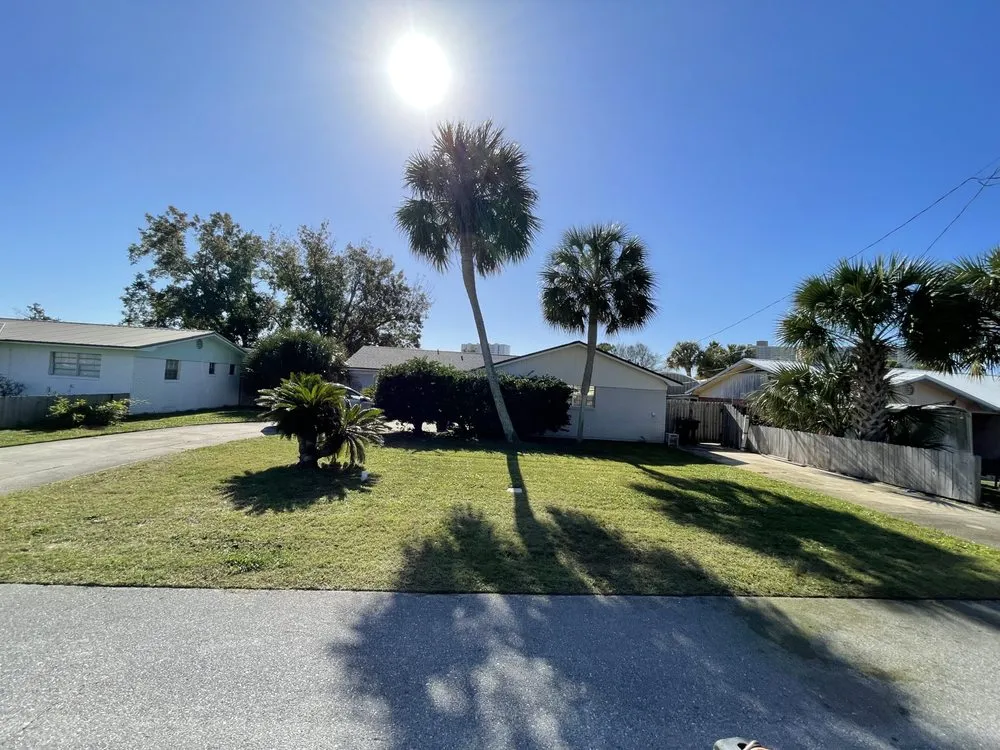 Custom landscaping services in Panama City, FL - Beach Complete