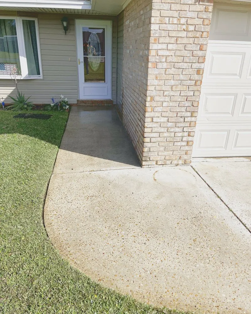 Trusted residential landscaping experts serving Panama City, FL - Beach Complete