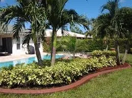 Trusted garden landscaping in Palm Coast, FL by Beach Front Curbing