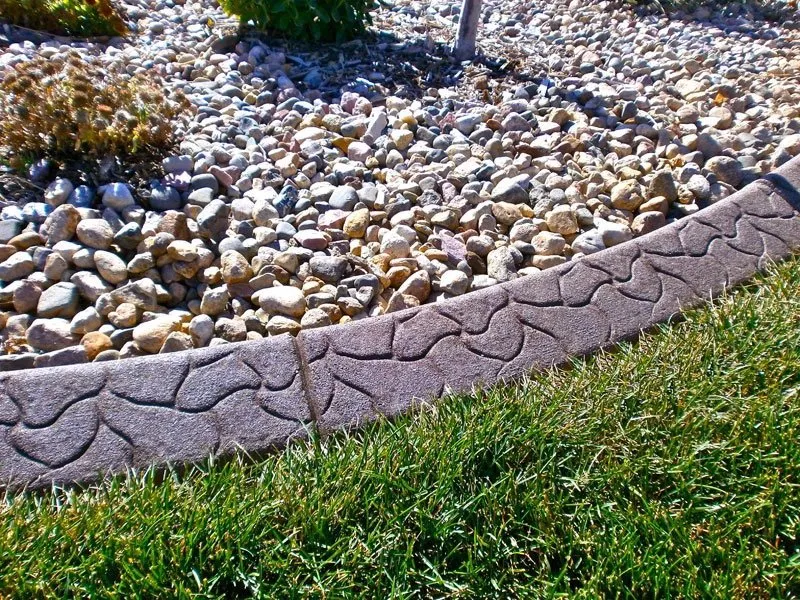 Custom garden landscaping in Palm Coast, FL - Beach Front Curbing