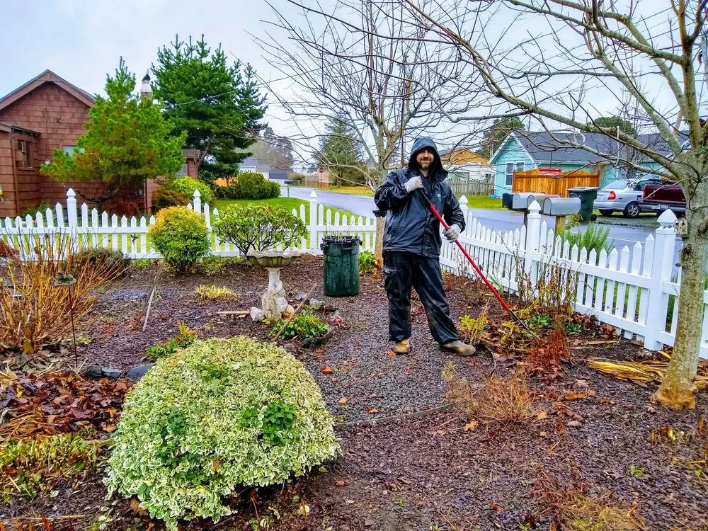 Top-rated outdoor landscaping experts serving Long Beach, WA - Beach Time Landscaping