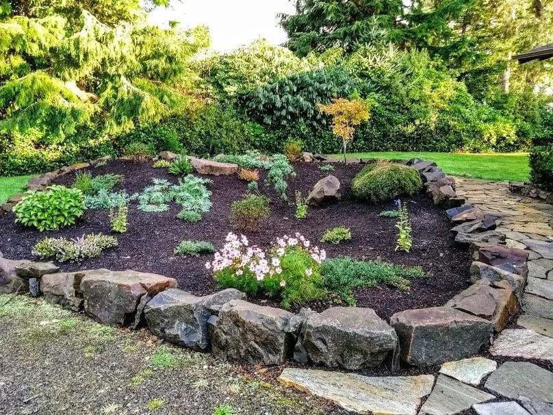 Professional garden landscaping with custom design in Long Beach, WA by Beach Time Landscaping