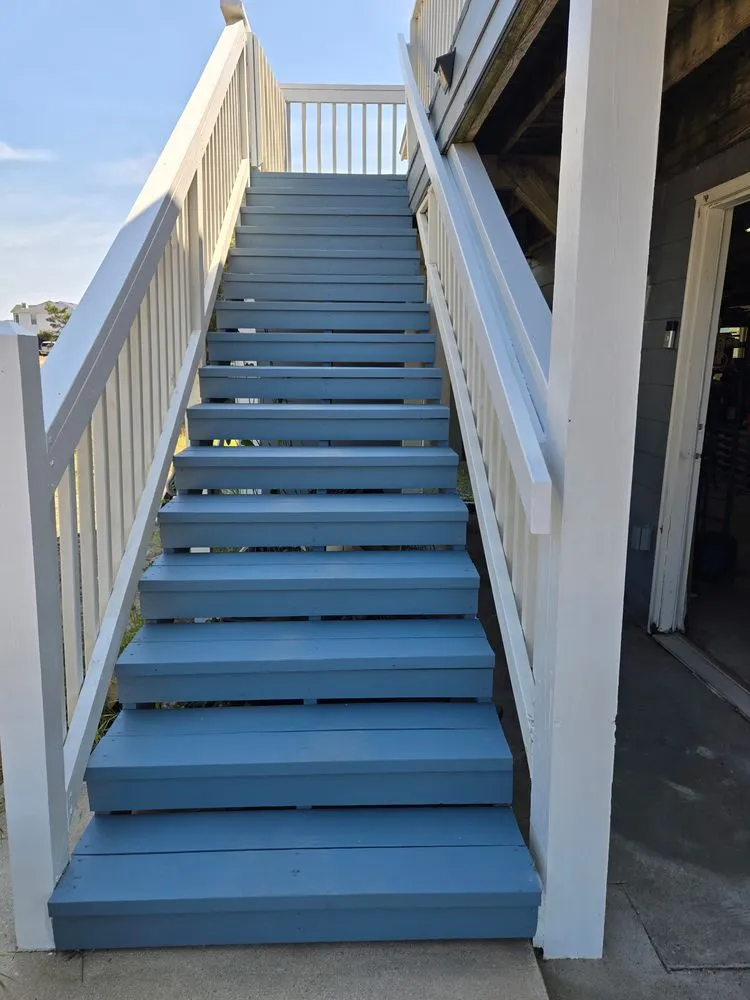 Reliable yard cleanup service with custom design across Kitty Hawk, NC - Beach Vibes Obx Painting