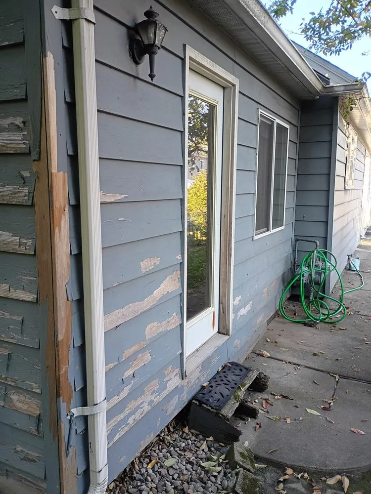 Top-rated landscaping services in Michigan City, IN by Beachside Cleaners