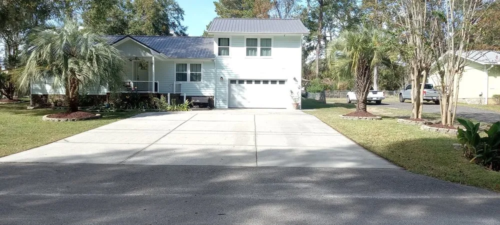 Professional outdoor landscaping experts serving Myrtle Beach, SC - Beachy Outdoor Services