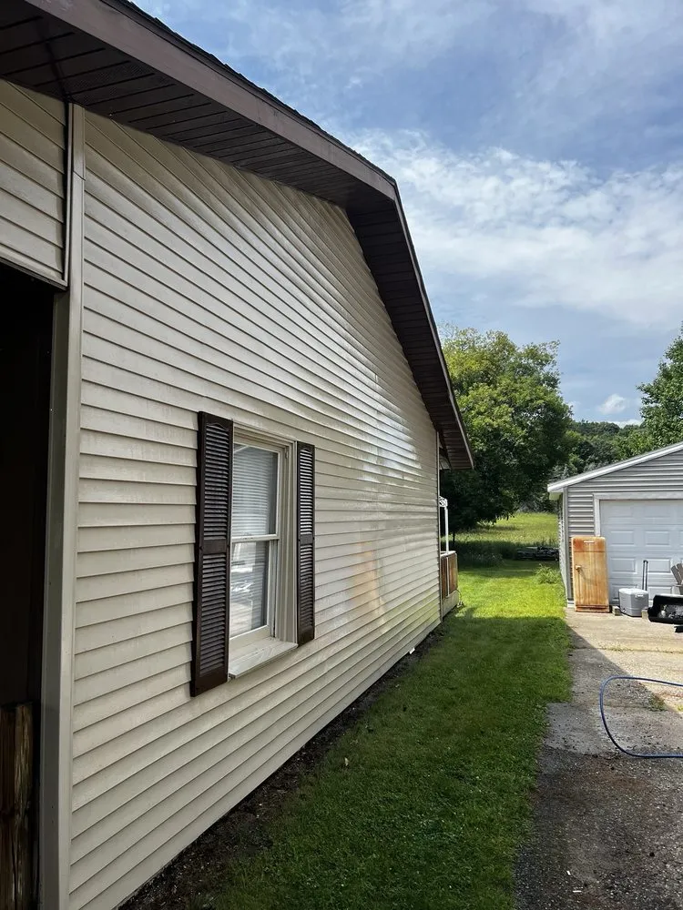 Expert yard maintenance in Big Rapids, MI - Bean Power Washing