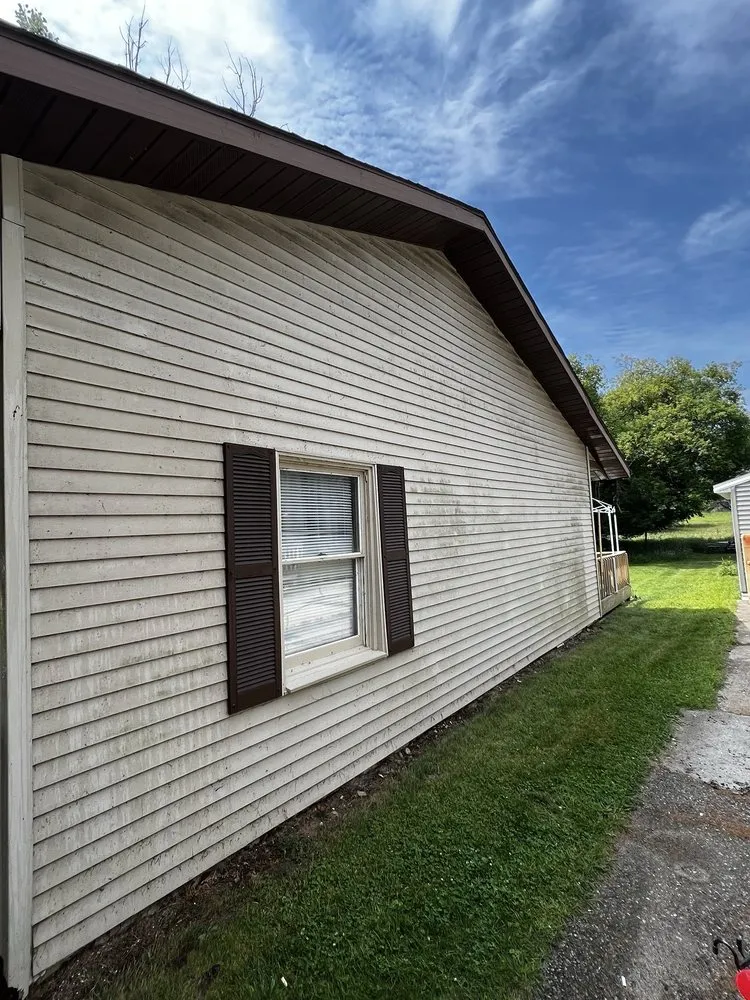 Top-rated garden landscaping experts serving Big Rapids, MI - Bean Power Washing