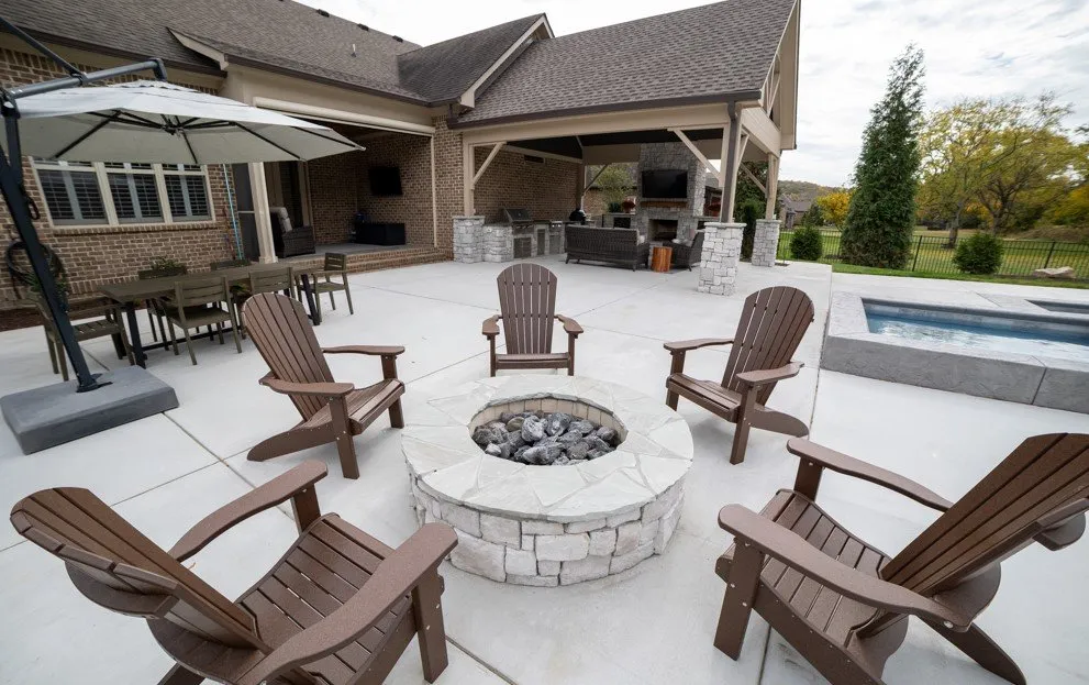 Reliable lawn care service experts serving Columbia, TN - Bear Creek Landscapes & Design