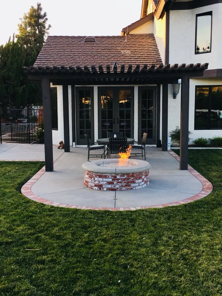 Local yard cleanup service for year-round maintenance across Ontario, CA - Bear Paw Landscape